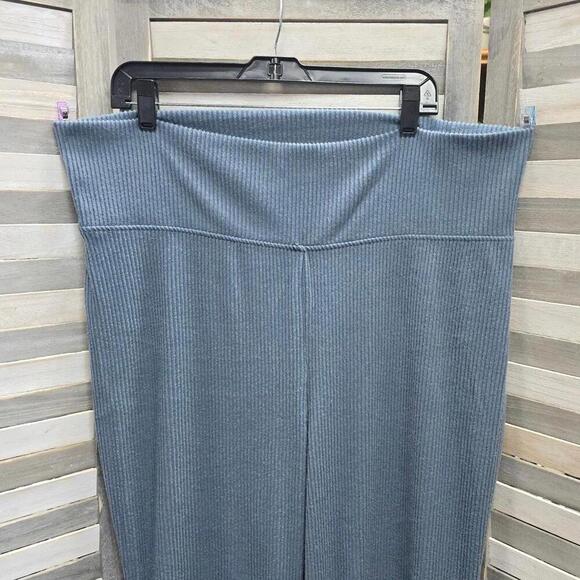 High-Waisted Cozy Ribbed Lounge Flare Leggings | Wild Fable | 2X - Picture 3 of 9